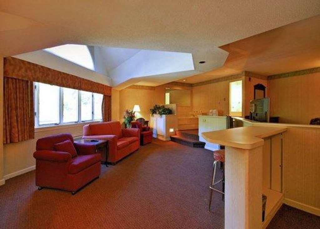 Econo Lodge Inn & Suites Groton Rum bild